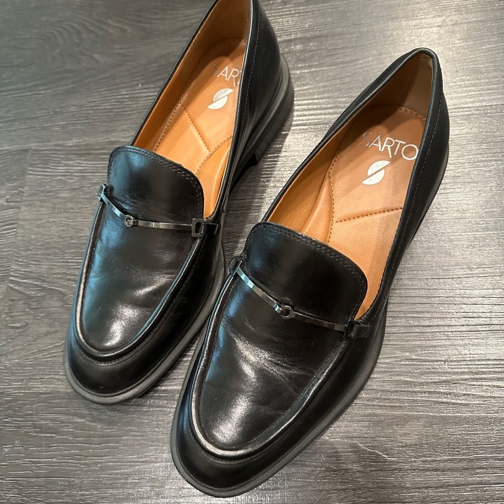 Sarto Eda Loafer

Width: Medium
Size: 7
Color: Black Leather